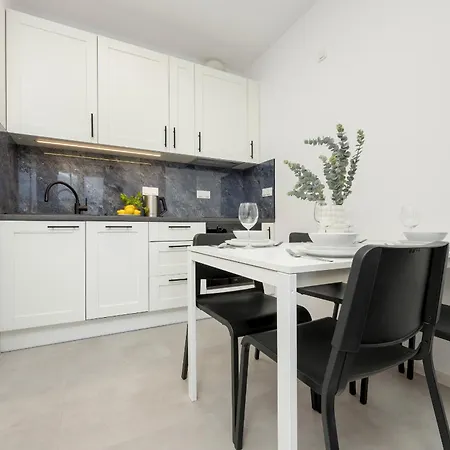 Modern Targowek By Renters * Warschau