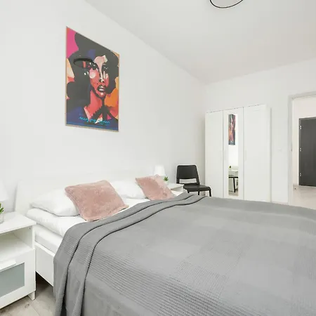 Modern Targowek By Renters Warszawa