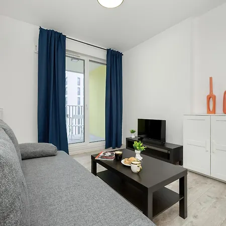 Modern Targowek By Renters דירה ורשה