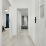 Апартаменты Modern Targowek By Renters