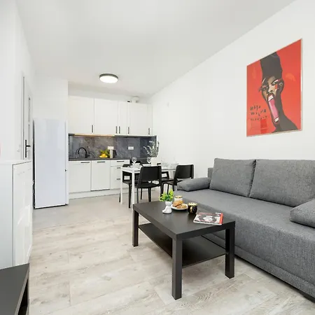 Modern Targowek By Renters Apartment Warsaw